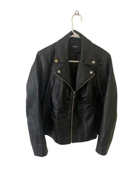 torrid Jackets & Blazers - Torrid Women's Black Faux Leather Full Zip Jacket - 0 (Medium)